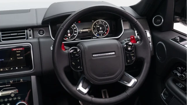 Land Rover Range Rover (69 Reg) 5.0 V8 SVAutobiography Dynamic Image 6