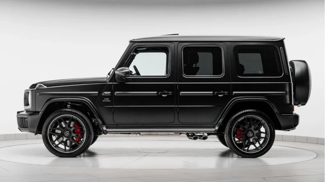 Mercedes-Benz G Class (25 Reg) AMG G63 4.0 V8 Manufaktur Edition Image 4