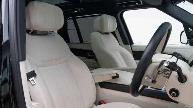 Land Rover Range Rover (24 Reg) 3.0 P550e Autobiography Hybrid (VAT Q) Image 3