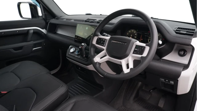 Land Rover Defender (74 Reg) 90 3.0 D250 S Hard Top Commercial (3 Seat) (+VAT) Image 2