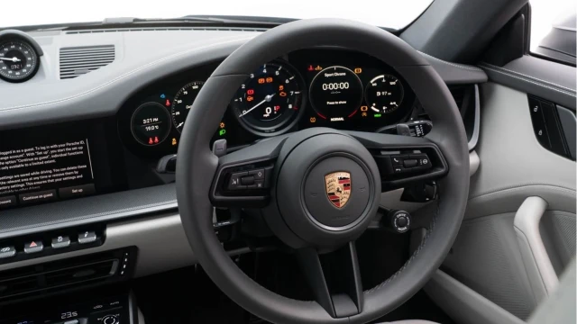 Porsche 911 (73 Reg) 3.0 Carrera S Coupe Image 7