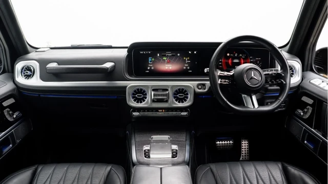 Mercedes-Benz G Class (25 Reg) G500 3.0 AMG Line Premium Plus Image 2
