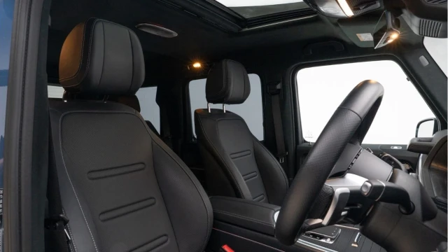 Mercedes-Benz G Class (24 Reg) G450D 3.0 AMG Line Premium Plus 4Matic (Night Pack) Image 3