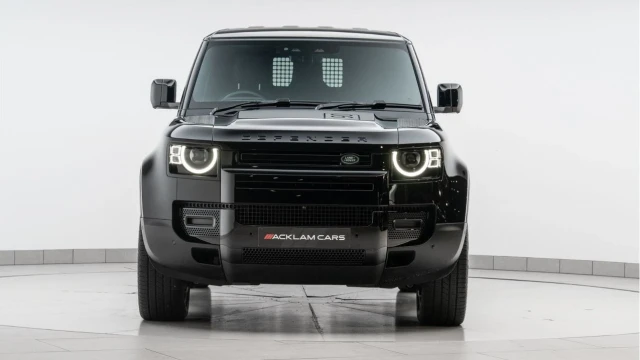 Land Rover Defender (25 Reg) 90 3.0 D250 S Hard Top Commercial (3 Seat) (+VAT) Image 8