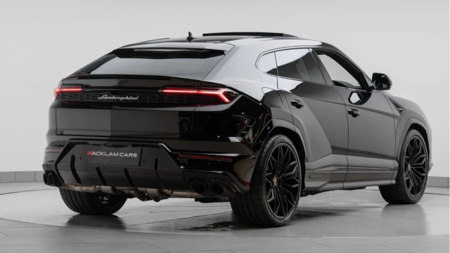 Lamborghini Urus (75 Reg) 4.0 V8 SE Hybrid Image 6
