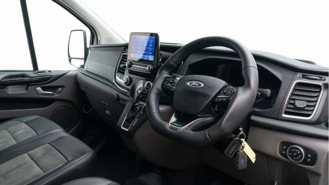 Ford Transit Custom MS-RT (71 Reg) 320 2.0 Ecoblue Limited (+VAT) Image 2