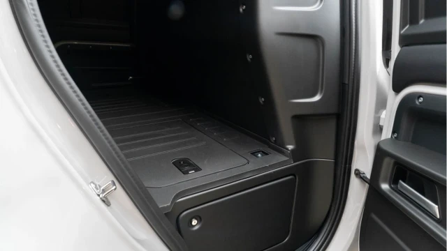 Land Rover Defender (75 Reg) 110 3.0 D250 S Hard Top Commercial (3 Seat) (+VAT) Image 8