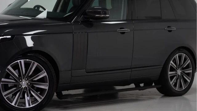 Land Rover Range Rover (18 Reg) 4.4 SDV8 Autobiography Image 5