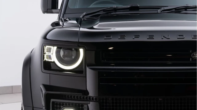 Land Rover Defender (25 Reg) 110 3.0 D350 X-Dynamic HSE Hard Top Commercial (Bespoke) (+VAT) Image 8