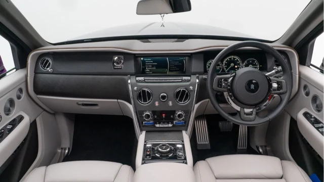 Rolls-Royce Cullinan (72 Reg) 6.7 V12 Image 2