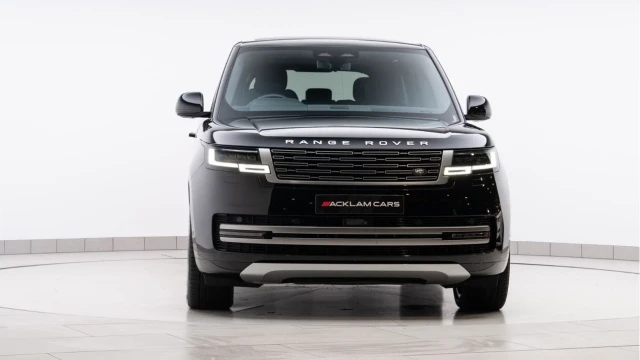 Land Rover Range Rover (24 Reg) 3.0 D300 SE (Facelift) Image 8