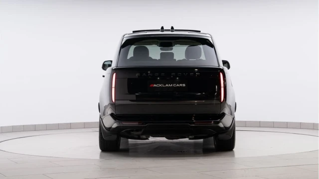 Land Rover Range Rover (74 Reg) 3.0 D350 SE (Shadow Pack) Image 5