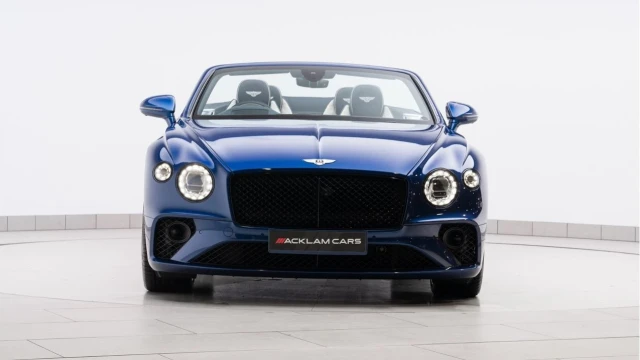 Bentley Continental (20 Reg) 4.0 V8 Convertible (Mulliner) Image 7