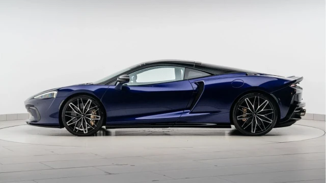 McLaren GT (24 Reg) 4.0 V8 GT Coupe Image 3
