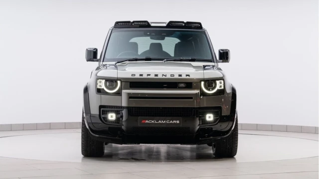 Land Rover Defender (25 Reg) 110 3.0 D350 X-Dynamic HSE (7 Seat) (Bespoke) Image 7
