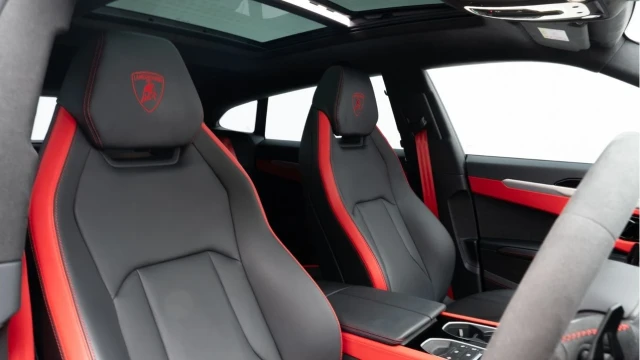 Lamborghini Urus (25 Reg) 4.0 V8 SE (VAT Q) Image 3