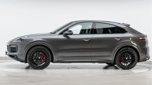 Porsche Cayenne (72 Reg) 4.0 V8 GTS Coupe Image 4