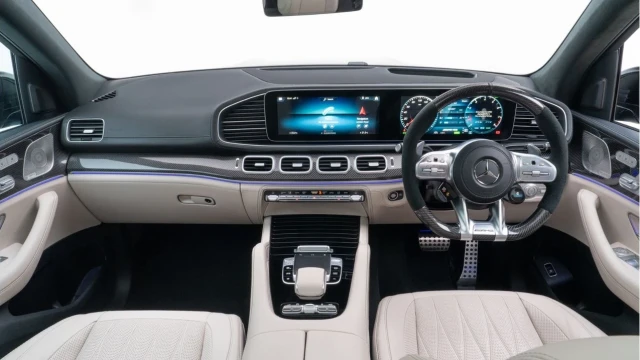 Mercedes-Benz AMG GLS 63 (71 Reg) 4.0 V8 Night Edition Executive 4Matic+ Image 2