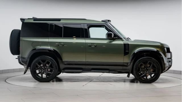 Land Rover Defender (75 Reg) 110 3.0 D250 S Hard Top Commercial (3 Seat) (+VAT) Image 7