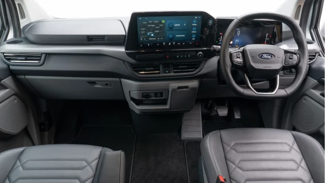 Ford Tourneo Custom (24 Reg) 320 2.0 Ecoblue Titanium (8 Seater) Image 2