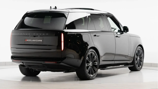 Land Rover Range Rover (73 Reg) 3.0 D350 Autobiography LWB 7 Seat (Shadow Pack) Image 7