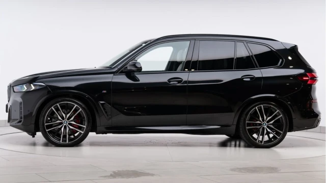 BMW X5 (74 Reg) 3.0 30D M Sport xDrive (New Model) Image 4