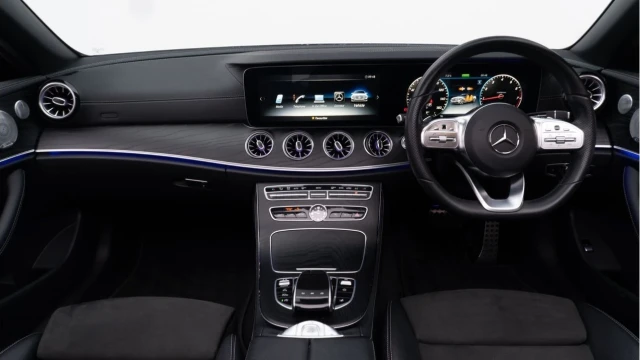 Mercedes-Benz E Class (70 Reg) E350 2.0 AMG Line Premium Plus Convertible Image 3