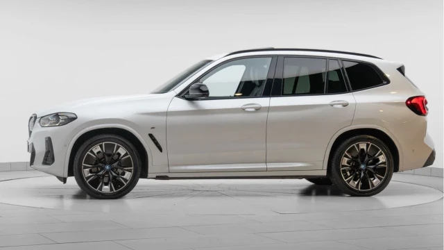 BMW ix3 (23 Reg) M Sport Pro Image 4