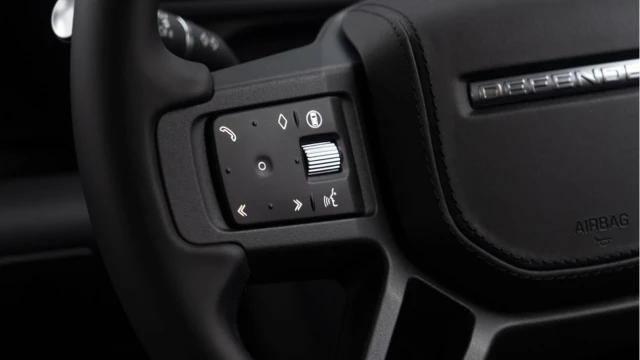 Land Rover Defender (74 Reg) 110 3.0 D350 X-Dynamic HSE Hard Top Commercial (5 Seat) (Bespoke URBAN) (+VAT) Image 7