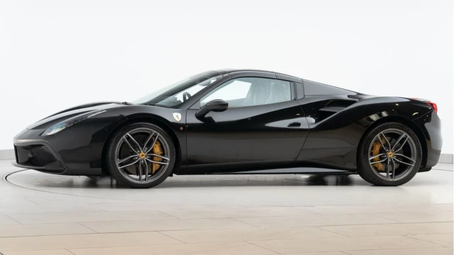 Ferrari 488 (67 Reg) 3.9 V8 Spider Image 3