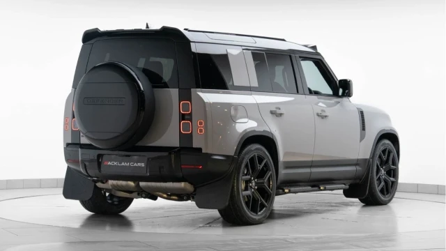 Land Rover Defender (75 Reg) 110 3.0 D250 S (7 Seat) Image 6
