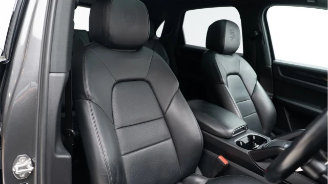 Porsche Cayenne (69 Reg) 2.9 V6 S Image 3