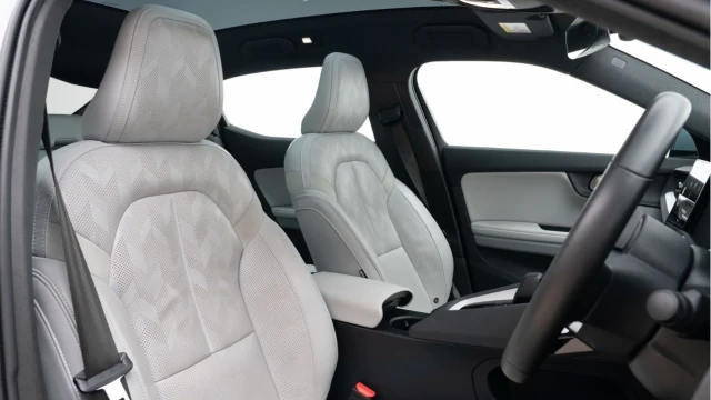 Polestar Polestar 2 (23 Reg) Long Range Dual Motor Fastback AWD Image 3