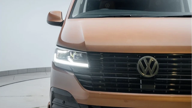 Volkswagen Transporter (22 Reg) T32 2.0 BiTDI Highline DSG (Camper) Image 7