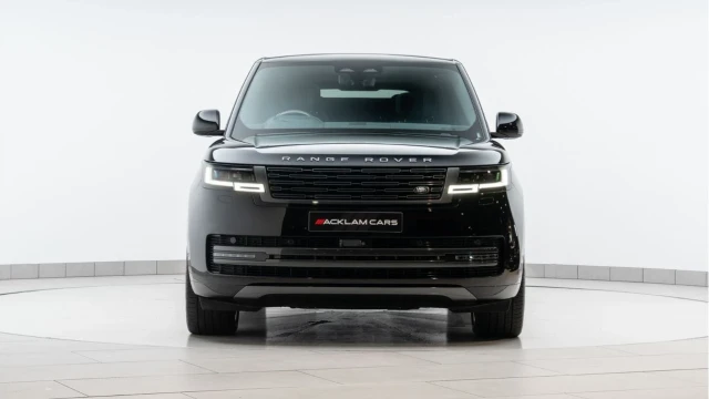 Land Rover Range Rover (24 Reg) 3.0 D350 Autobiography (Shadow Pack) Image 7