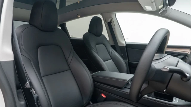 Tesla Model Y (24 Reg) Image 3