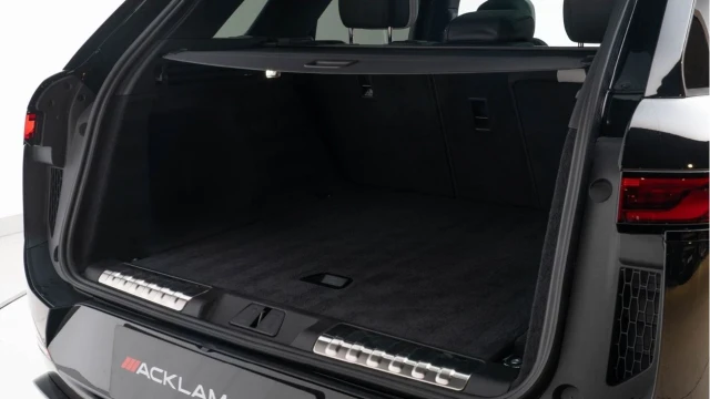 Land Rover Range Rover Sport (75 Reg) 3.0 D300 Stealth Edition (Black Pack) Image 6