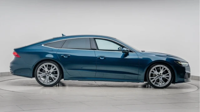 Audi A7 (70 Reg) 2.0 40TDI S-Line Exclusive Image 5