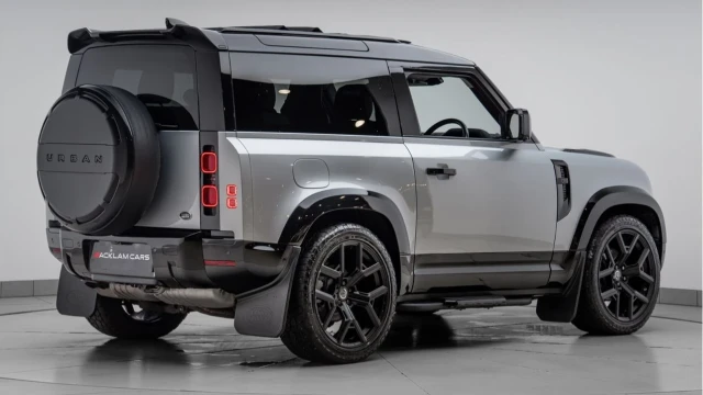 Land Rover Defender (21 Reg) 90 3.0 D250 First Edition (6 Seat) (Bespoke) Image 6