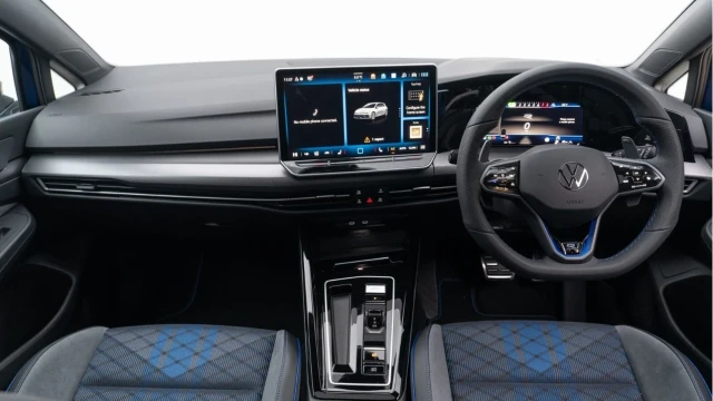 Volkswagen Golf (74 Reg) R 2.0TSI Black Edition 4Motion DSG (VAT Q) Image 2