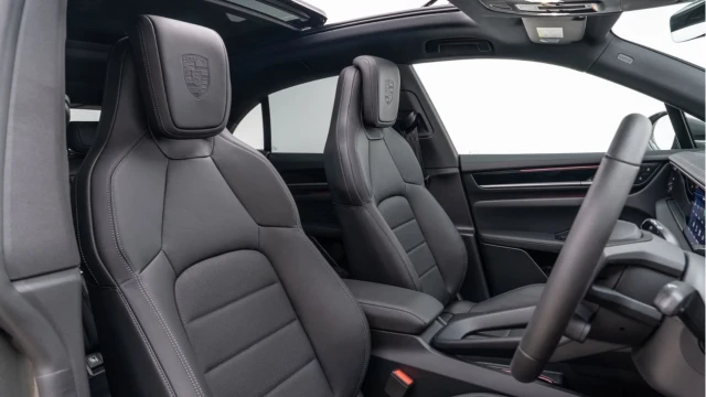 Porsche Macan Electric (74 Reg) 4 S (VAT Q) Image 3