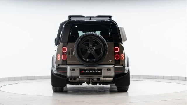 Land Rover Defender (23 Reg) 110 3.0 D300 X-Dynamic HSE (Explorer) Image 5