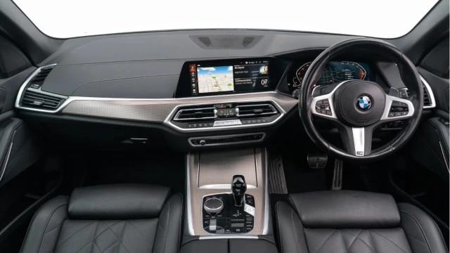 BMW X5 (72 Reg) 3.0 30D M Sport xDrive Image 2