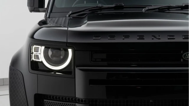 Land Rover Defender (25 Reg) 90 3.0 D350 X-Dynamic HSE Hard Top Commercial (3 Seat) (+VAT) Image 8
