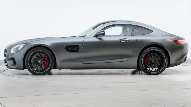 Mercedes-Benz GT (66 Reg) 4.0 V8 S Premium Coupe Image 4