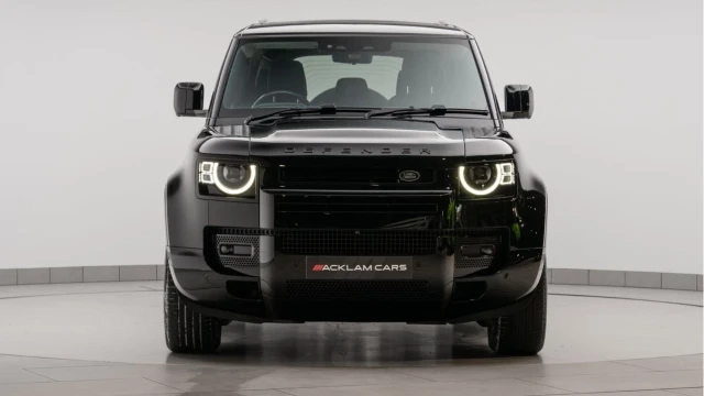 Land Rover Defender (72 Reg) 110 3.0 D250 XS Edition Image 7