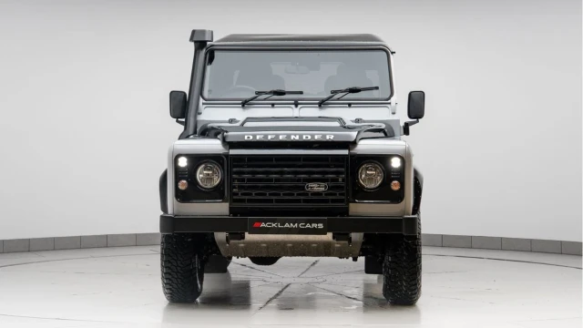 Land Rover Defender (16 Reg) 90 2.2TD Adventure Station Wagon Image 4