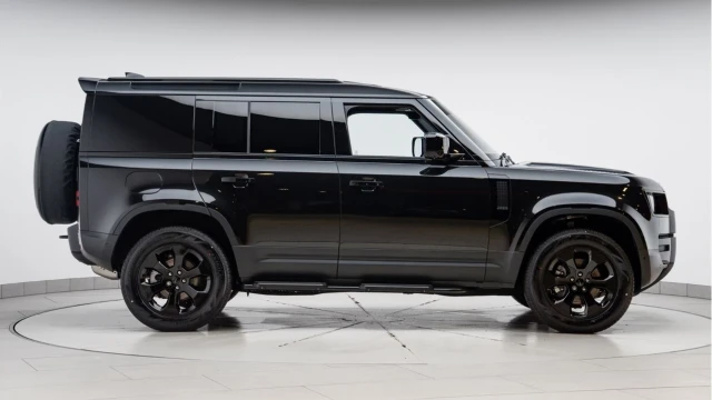 Land Rover Defender (75 Reg) 110 3.0 D250 S Hard Top Commercial (3 Seat) (+VAT) Image 6