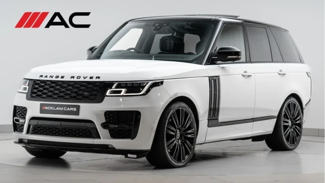 Land Rover Range Rover (68 Reg) 4.4 SDV8 Autobiography Image 1
