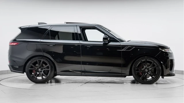 Land Rover Range Rover Sport (24 Reg) 4.4 V8 P635 SV Edition One Image 2